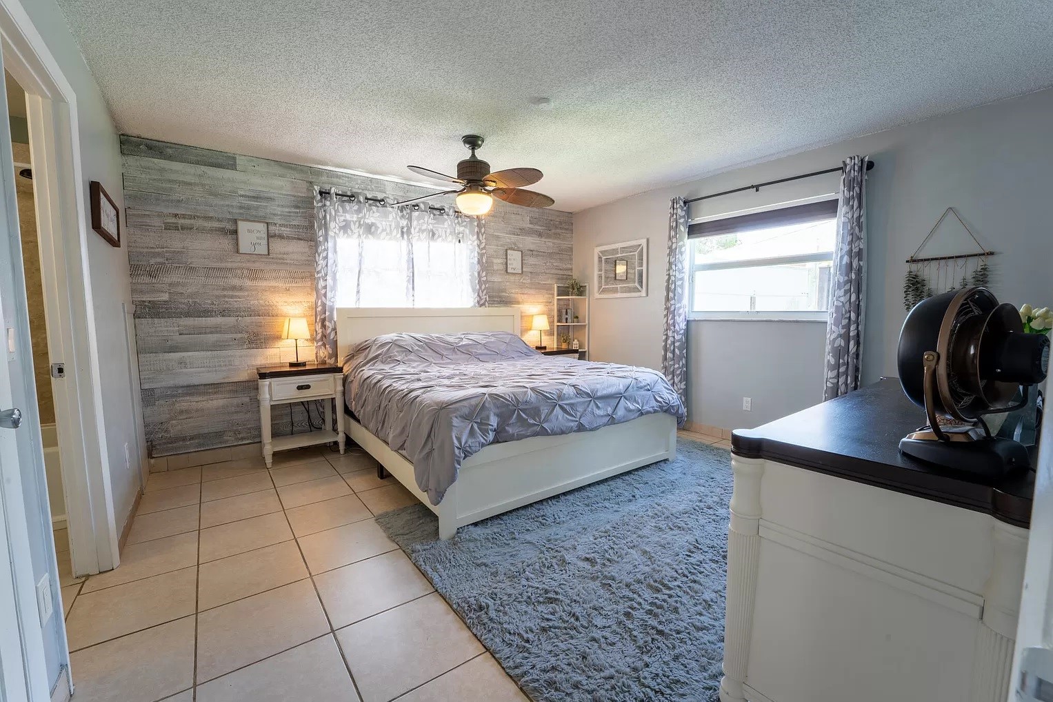Comfortable bedroom at Hall Behavioral Services